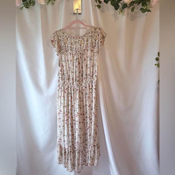 Lucky Brand Cream Floral Maxi Dress with Blue & Red Accents - Picture 2 of 3
